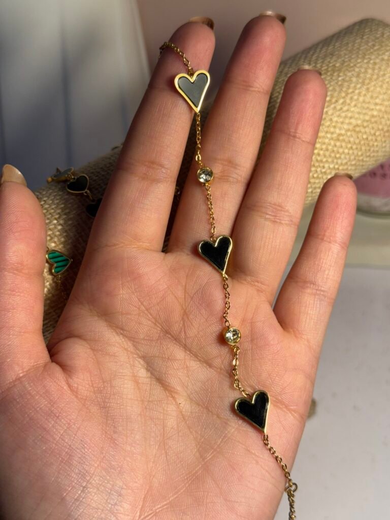 AMORE-bracelet