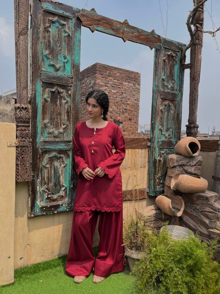 Maroon set | MIZAAJ