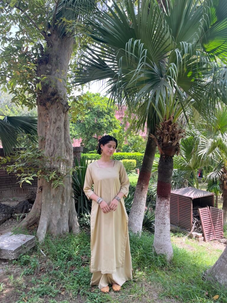 Beige set | Mizaaj