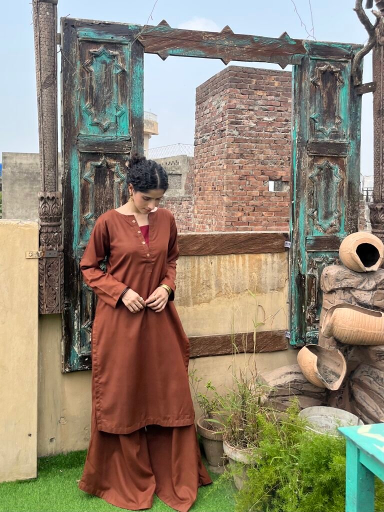 Brown set | Mizaaj